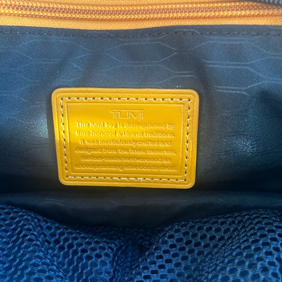 NWOT MINI by TUMI Yellow Travel Case - Picture 7 of 9
